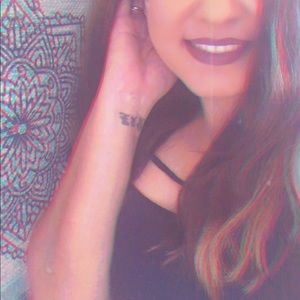 Meet your Posher, Suzanne